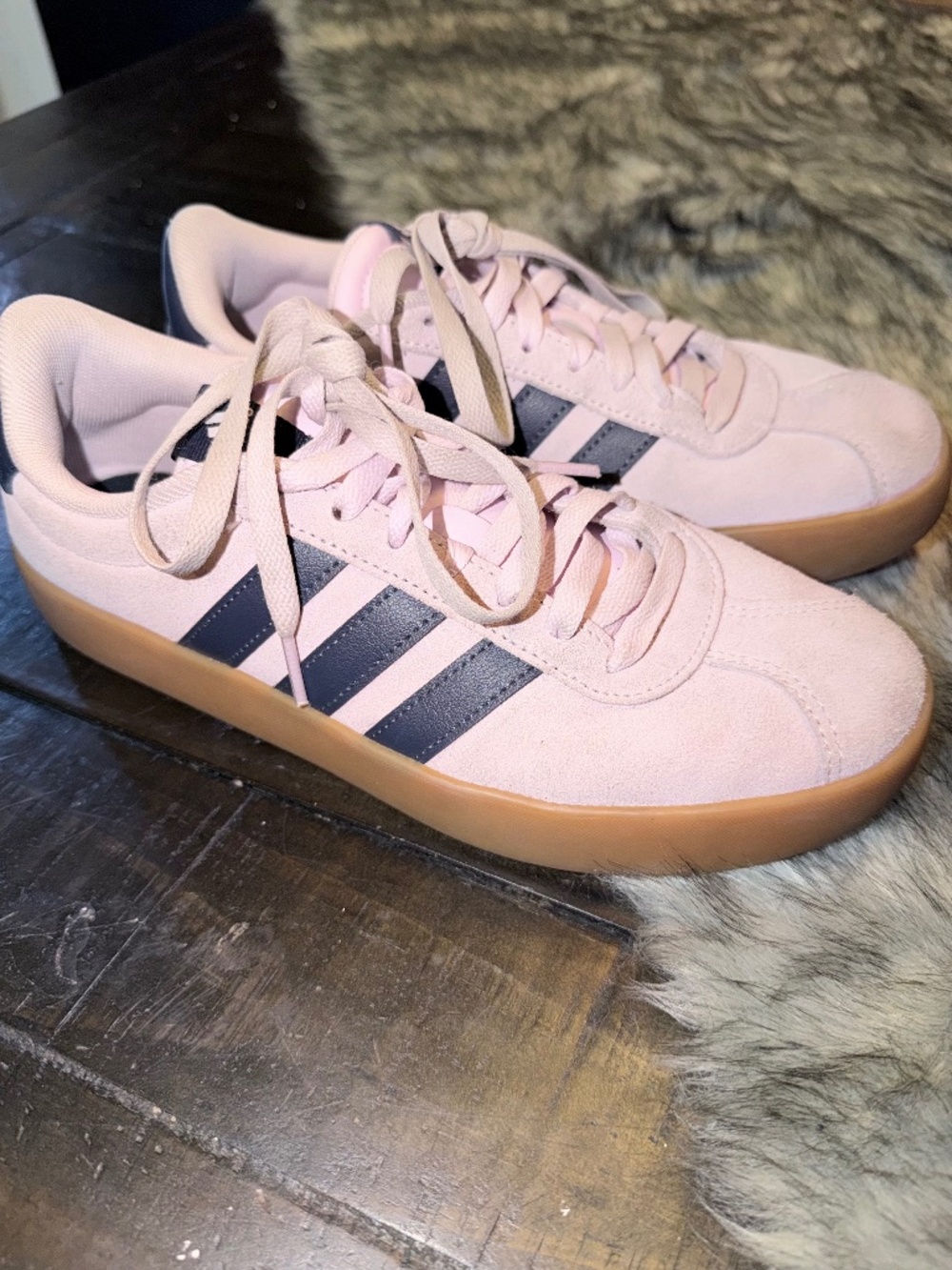 ADIDAS // VL Court 3.0 Sneakers in Pink // Size 8